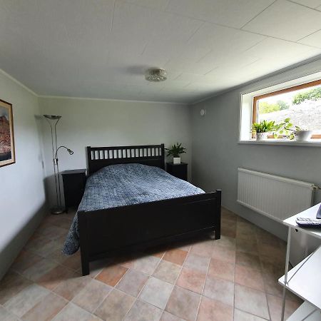 50 M Till Bad I Centrala Skaerhamn 外观 照片